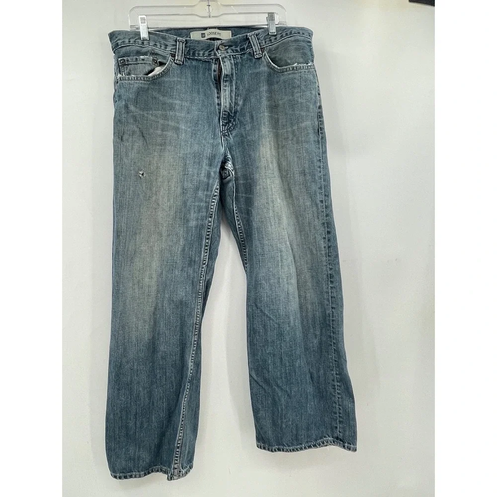Gap Loose Fit Mens Jeans 35x30 Light Wash Distressed Denim Casual Classic‎ Baggy